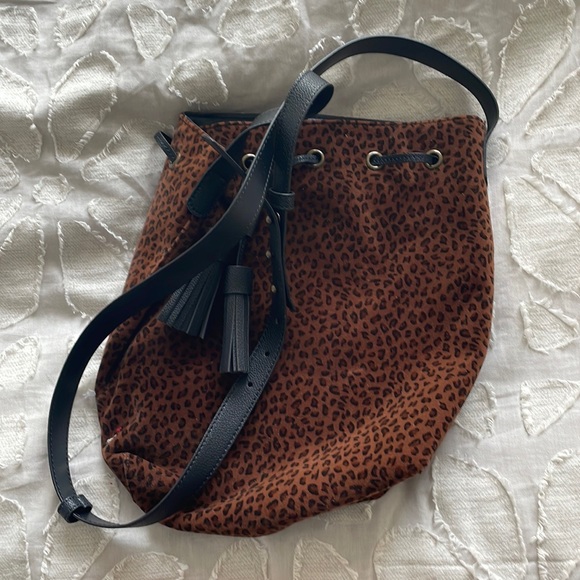 American eagle crossbody bucket bag - Picture 1 of 3